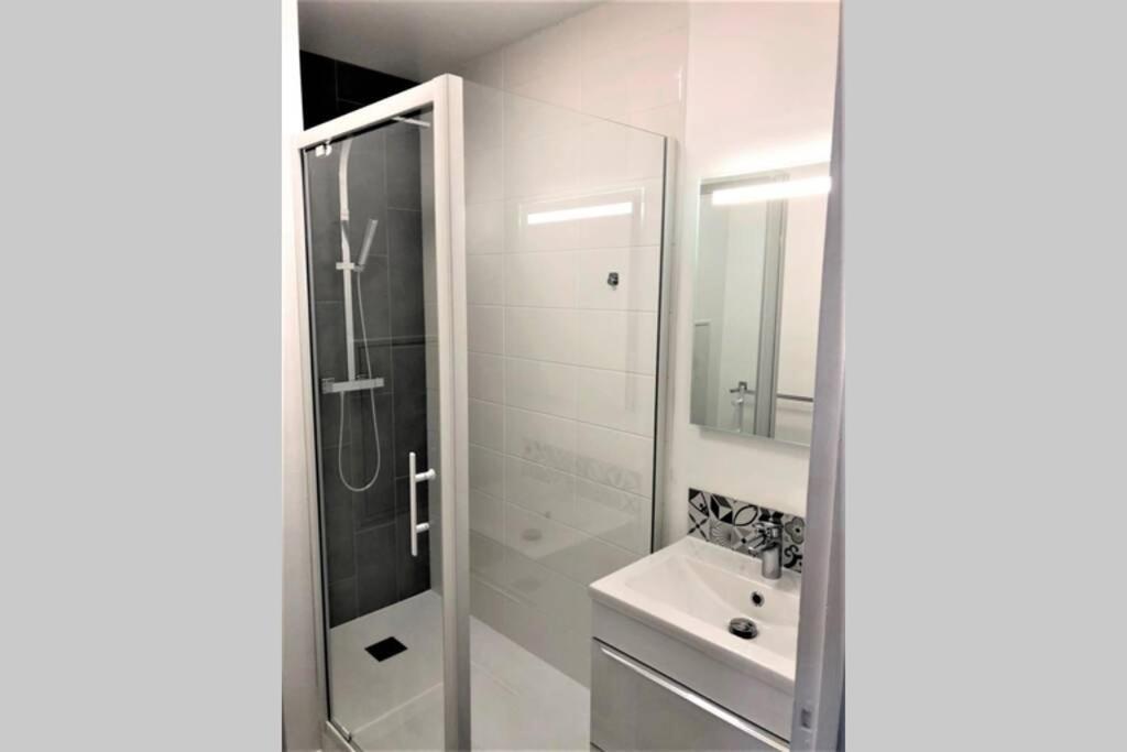 Hypercentre Grand Balcon Vue Cathedrale Apartment Reims Exterior photo